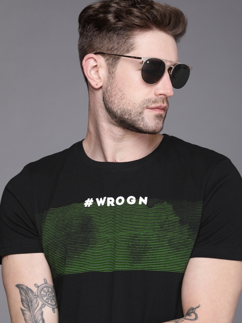 

WROGN Men Black Green Striped Slim Fit Pure Cotton T-shirt