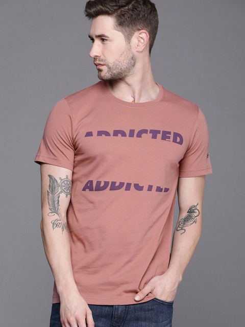 

WROGN Men Coral Pink Typography Printed Slim Fit T-shirt