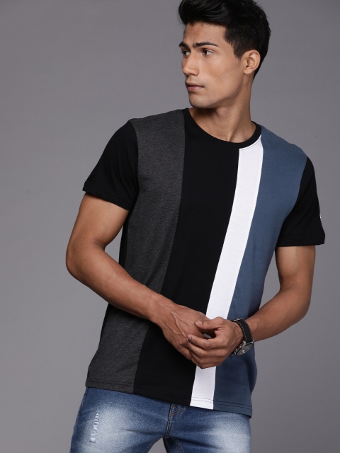 

WROGN Men Navy Blue Multi-Stripes Slim Fit T-shirt