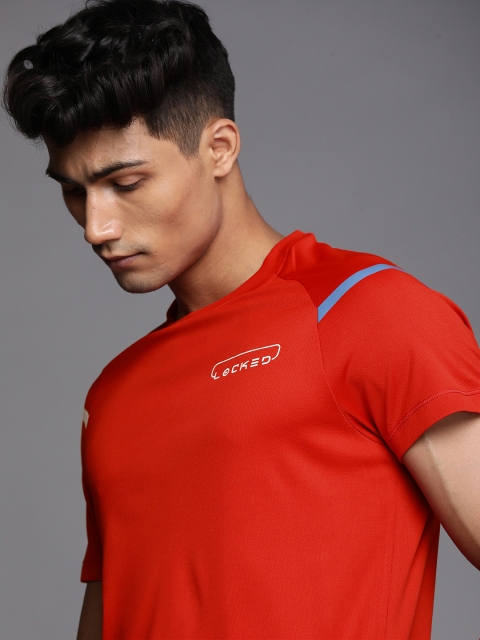 

WROGN ACTIVE Men Red Slim Fit T-shirt