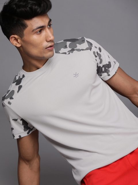 

WROGN ACTIVE Men Grey Printed Slim Fit T-shirt