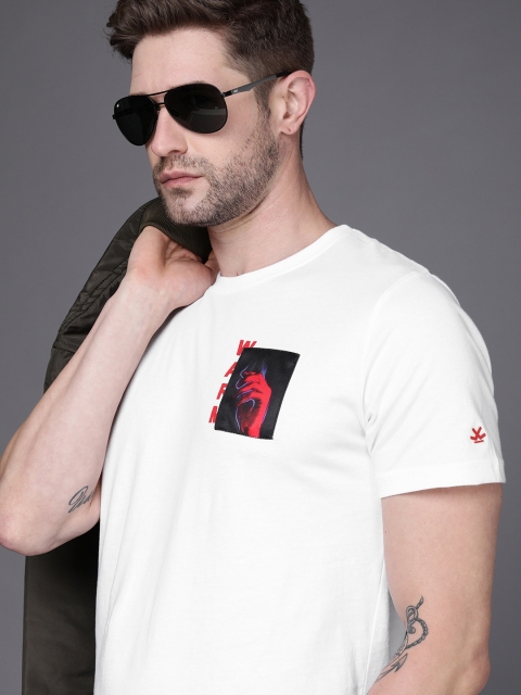 

WROGN Men White Printed Slim Fit Pure Cotton T-shirt