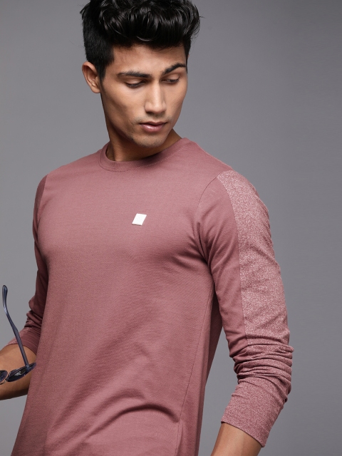 

WROGN Men Mauve Solid Slim Fit T-shirt