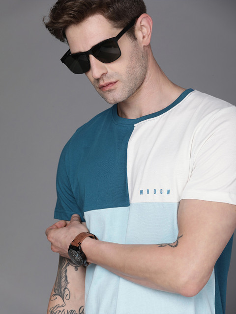 

WROGN Men Blue White Colourblocked Slim Fit Pure Cotton T-shirt