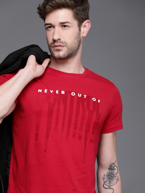 

WROGN Men Red Typography Printed Slim Fit Pure Cotton T-shirt