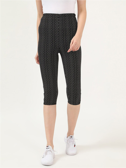 

V2 Value & Variety Women Black & White Printed Capris