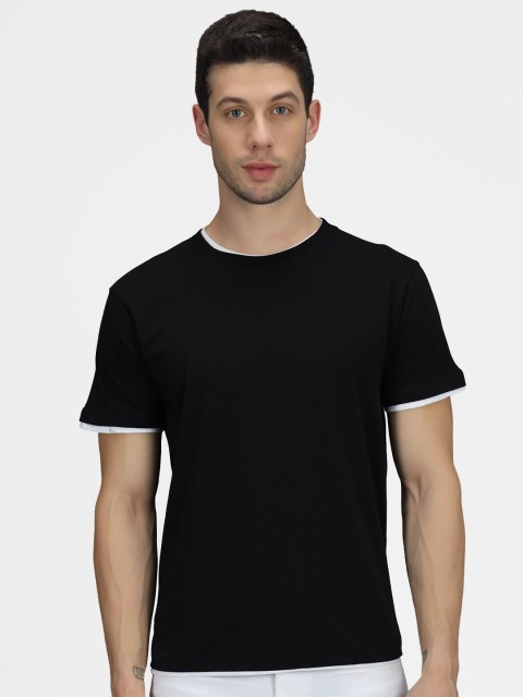 

The Dry State Men Black Contrast Piping T-shirt