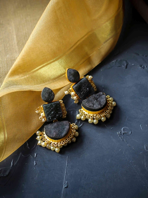 

Kairi Black & Gold-Toned Contemporary Drop Earrings