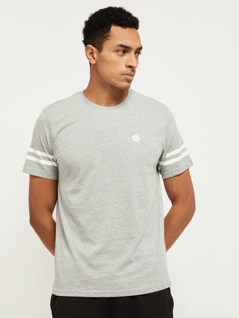 

max Men Grey Melange Applique T-shirt