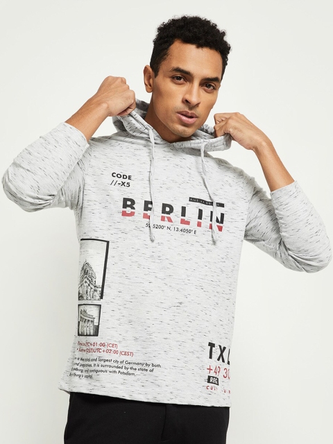

max Men Grey Typography Printed Applique T-shirt