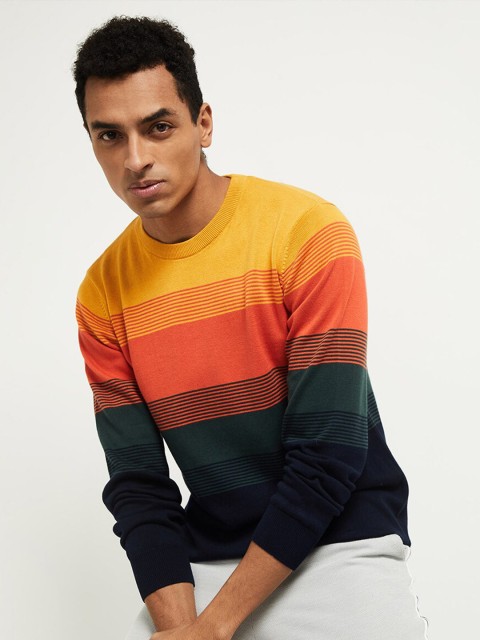 

max Men Yellow Colourblocked T-shirt
