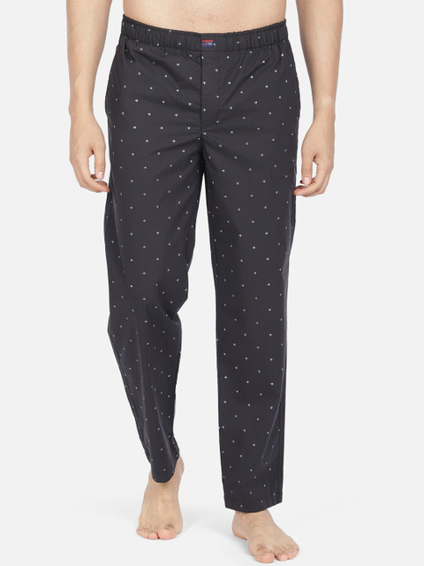

IVOC Men Black & White Printed Pure Cotton Slim-Fit Lounge Pants