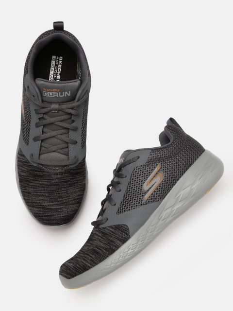 

Skechers Men Charcoal Grey GO RUN 600-REACTOR Goga Mat Running Shoes