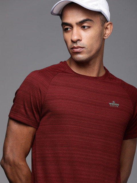 

WROGN ACTIVE Men Maroon Slim Fit T-shirt