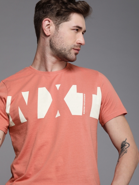 

WROGN Men Peach-Coloured & White Printed Slim Fit Pure Cotton Casual T-shirt
