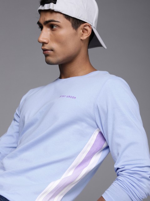 

WROGN Men Blue & White Colourblocked T-shirt