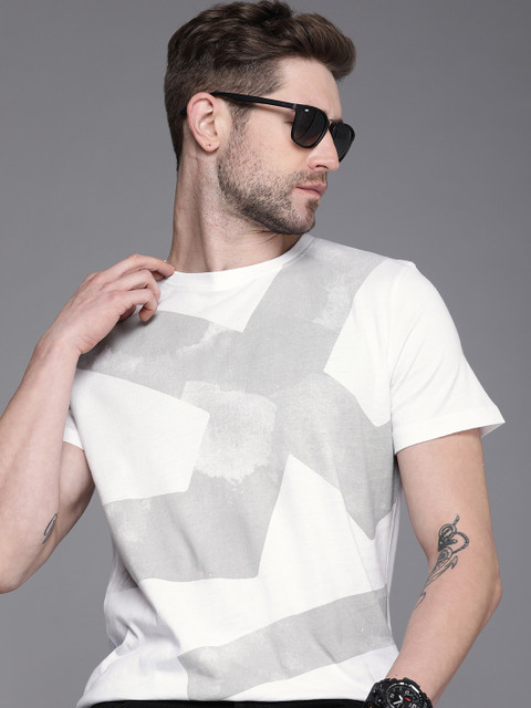 

WROGN Men White Grey Printed Pure Cotton T-shirt