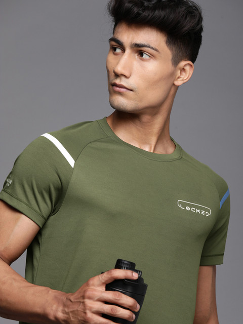 

WROGN ACTIVE Men Olive Green Slim Fit T-shirt