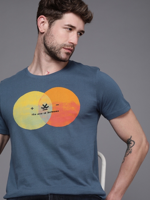 

WROGN Men Blue & Orange Printed Slim Fit Pure Cotton T-shirt