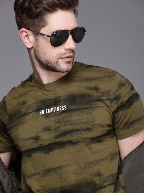 

WROGN Men Olive Green Black Slim Fit Printed Pure Cotton T-shirt