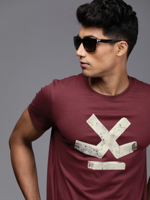 

WROGN Men Maroon & White Brand Logo Printed Round Neck Pure Cotton T-shirt