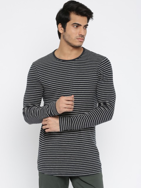 

SELECTED Men Navy Blue & White Striped T-shirt
