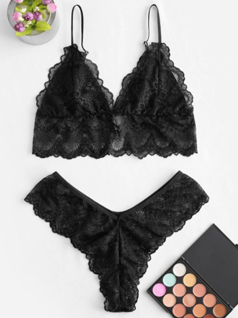 

URBANIC Women Black Lace Lingerie Set 26186