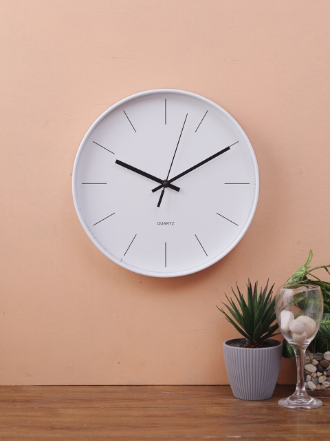 

House Of Accessories White & Black Contemporary Wall Clock