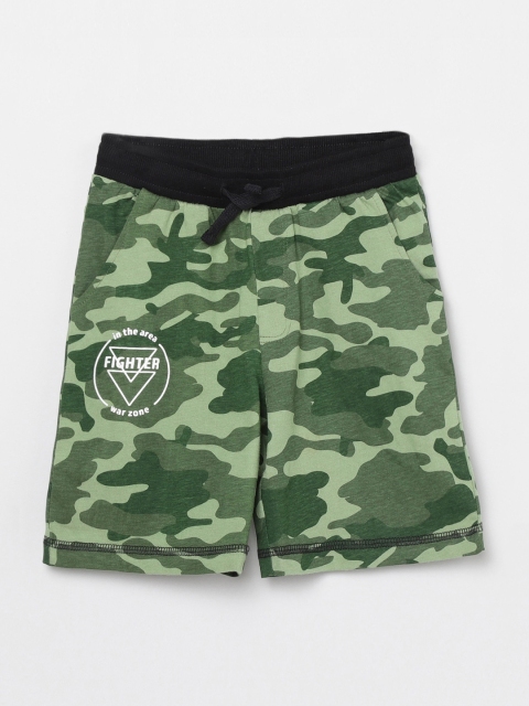 

max Boys Green Camouflage Printed Regular Shorts