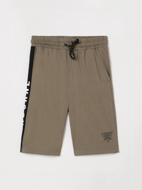 

max Boys Green Regular Shorts