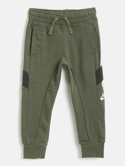

Nike Boys Green Brand Logo Printed Elevated Trim Pants