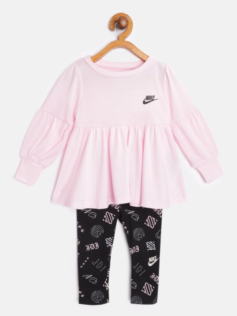 

Nike Girls Pink & Black Icon Clash Ruffle Top and Leggings Set