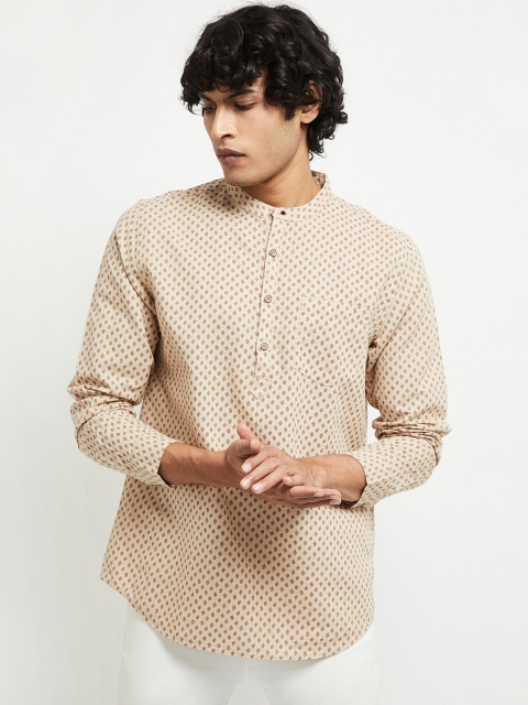 

max Men Beige Geometric Printed Casual Shirt