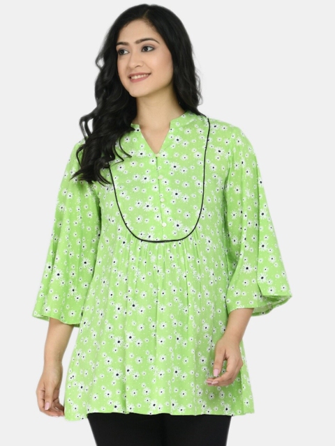 

Aaruvi Ruchi Verma Green & White Viscose Rayon Mandarin Collar Printed Maternity Tunic