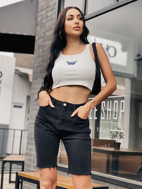 

URBANIC White & Blue Butterfly Printed Regular Crop Top