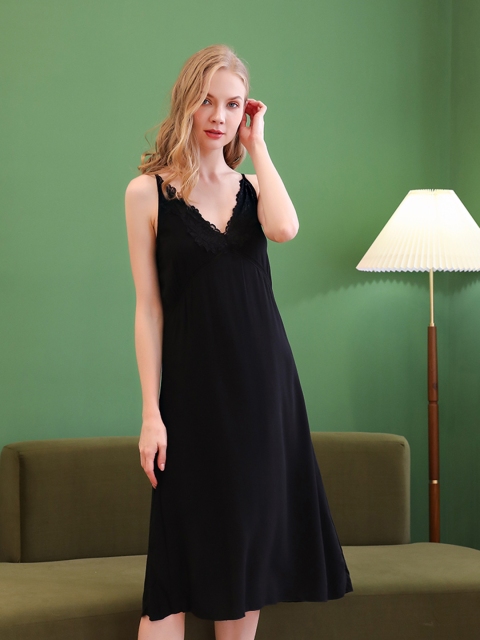 

URBANIC Women Black Solid Nightdress