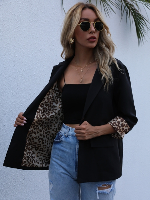 

URBANIC Women Black Solid Single Breasted Blazer with Leopard Print Patch