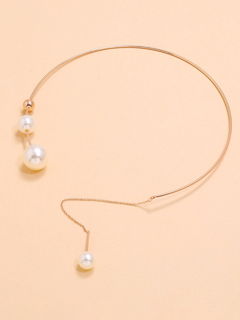 

URBANIC Gold-Toned & Off White Beaded Necklace