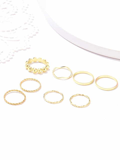 

URBANIC Set of 8 Gold-Toned Rings