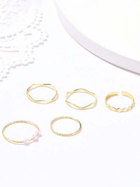 

URBANIC Set of 5 Gold-Toned Finger Rings