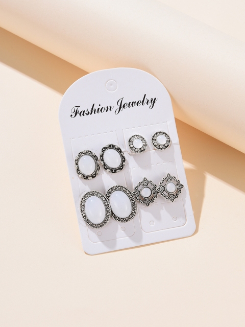 

URBANIC Set of 4 White & Oxidised Silver-Toned Studs