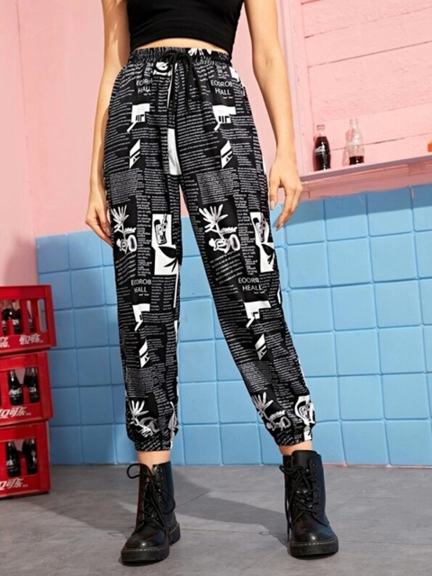 

URBANIC Women Black & White Typography Print Cropped Joggers