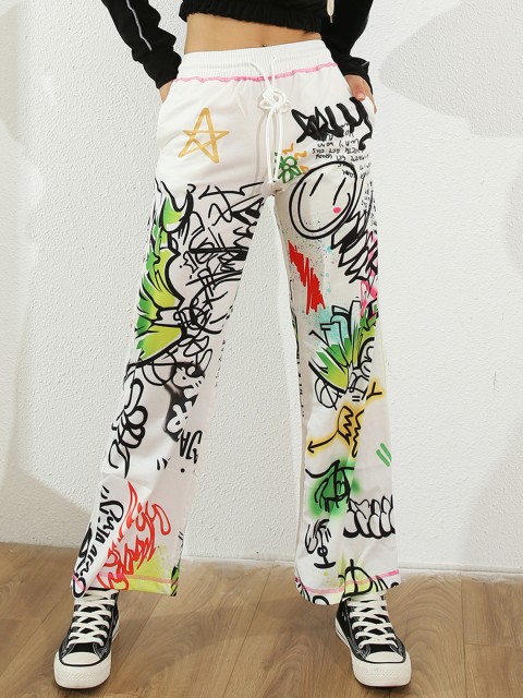 

URBANIC Women White & Black Printed Relaxed Pleated Parallel Trousers