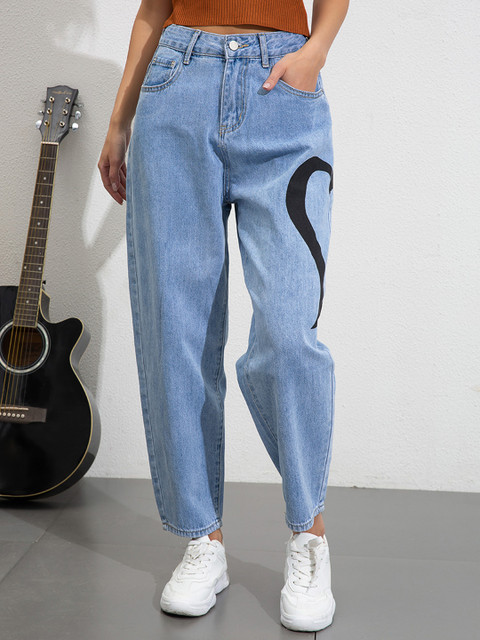 

URBANIC Women Blue Positioning Printing Mom Jeans