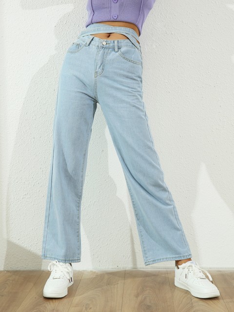 

URBANIC Women Blue Straight Fit Jeans