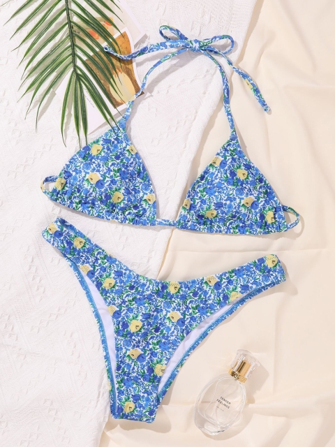 

URBANIC Women Blue & White Floral Print Swim Bikini Set