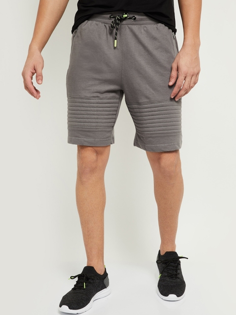 

max Men Grey Striped Mid-Rise Cotton Regular Shorts