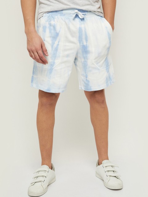 

max Men Blue Checked Mid-Rise Regular Shorts