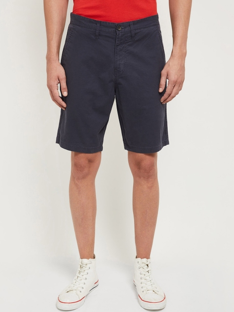 

max Men Grey Mid-Rise Regular Shorts