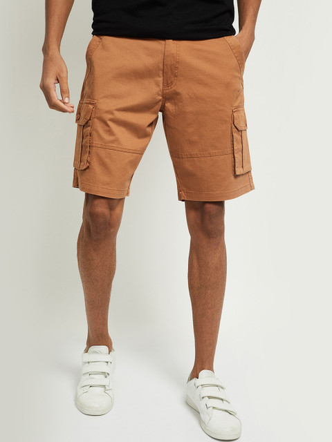 

max Men Rust Mid-Rise Cargo Shorts